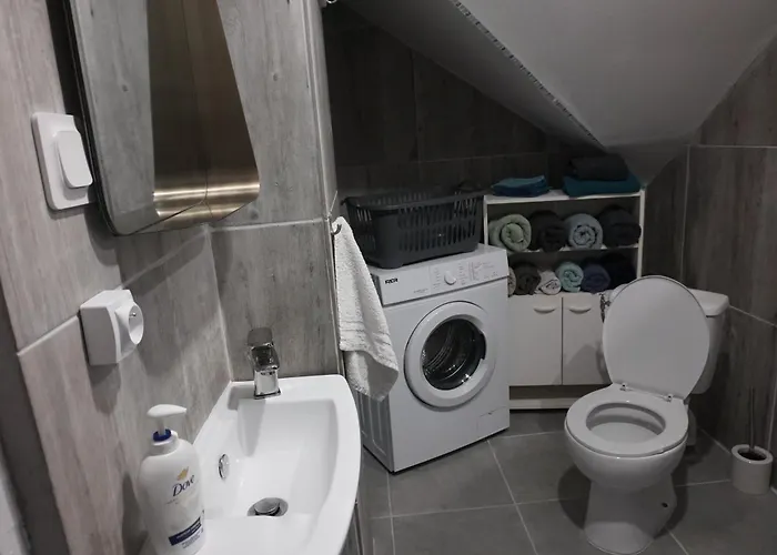 Familial De Apartment Beuvrages